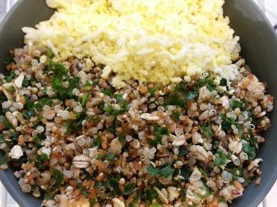 kale carrots quinoa seed oats egg.jpg
