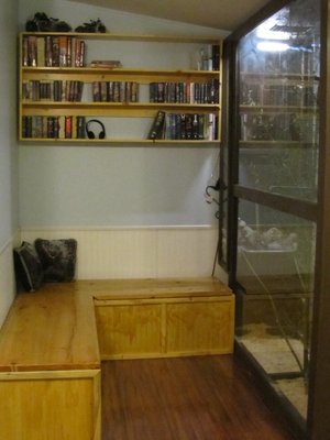 new aviary 001.JPG